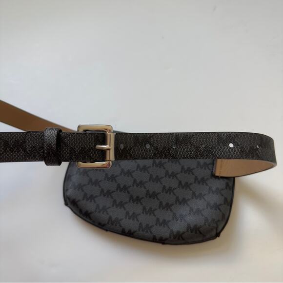 Michael Kors NWOT Black gray belt Bag Fanny pack MK zipper adjustable size L/XL - Picture 8 of 10